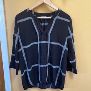 41 Hawthorn Black and White Cool Patterned Bubble Hem Blouse